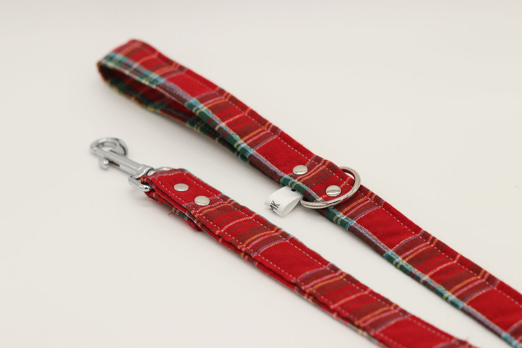 Collier écossais rouge