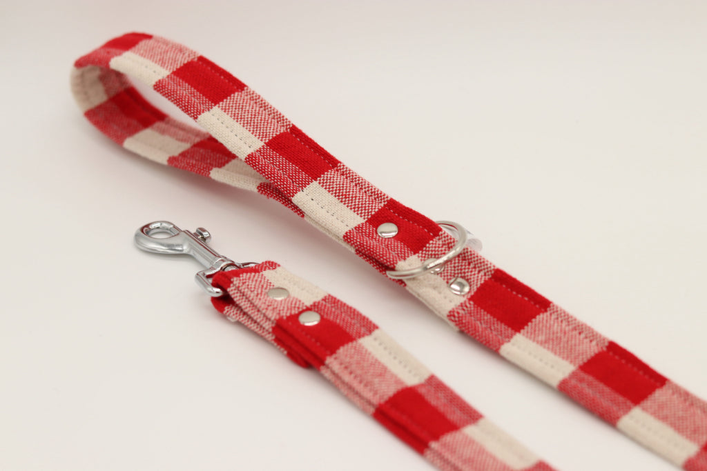 Collier carreau rouge